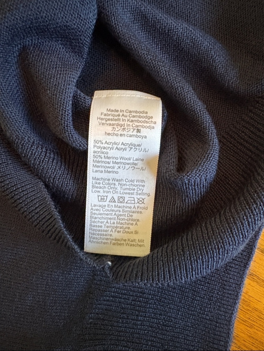J. Crew Men's Crewneck Sweater in Navy Blue Merino Blend - Picture 5 of 6